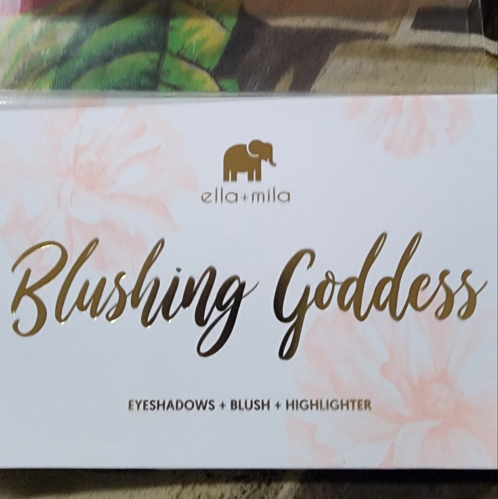 Ella+mila Blushing Goddess Eyeshadow Palette